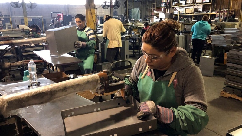 ११ उद्योग शिलबन्दी, ९८ उद्योगमाथि मुद्दा दायर