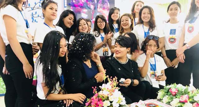 फेसियल हाउसमा मिस नेवाःका प्रतियोगी सुन्दरी