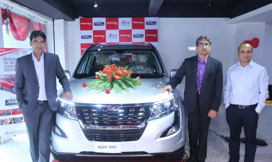 महिन्द्राको ‘प्लस न्यु एक्सयूभी५००’ गाडी नेपाली बजारमा , मुल्य कति ?