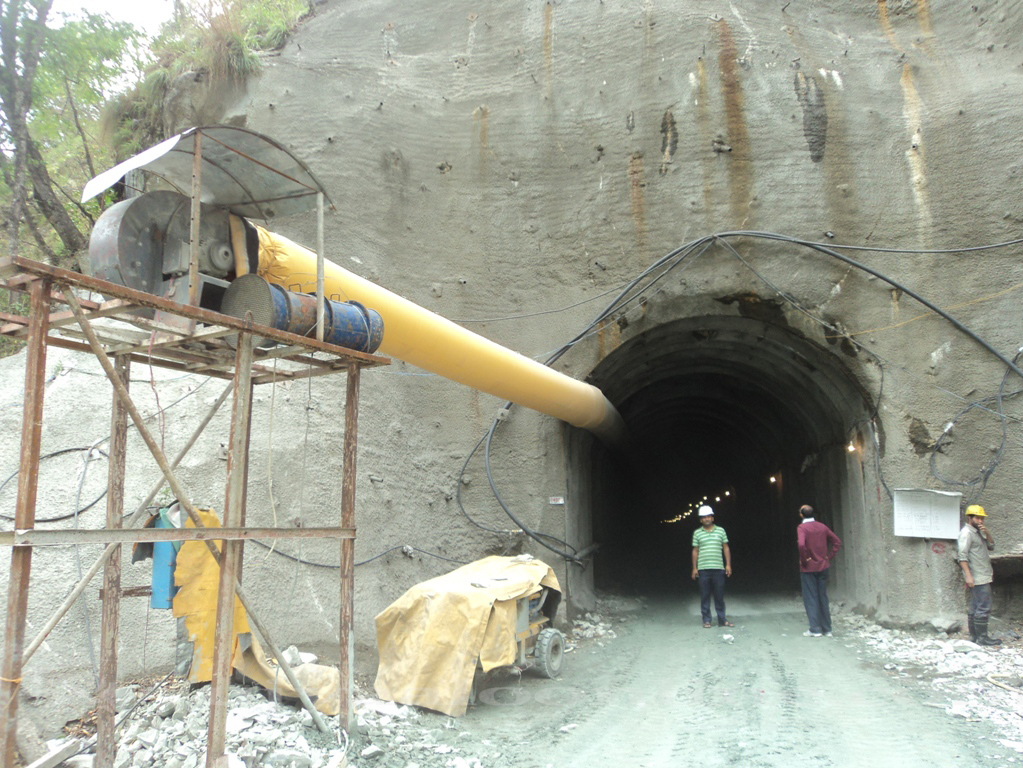 पाँच दिनदेखि बन्द मध्यमोदी जलविद्युत आयोजनाको काम शुक्रबारदेखि सुरु