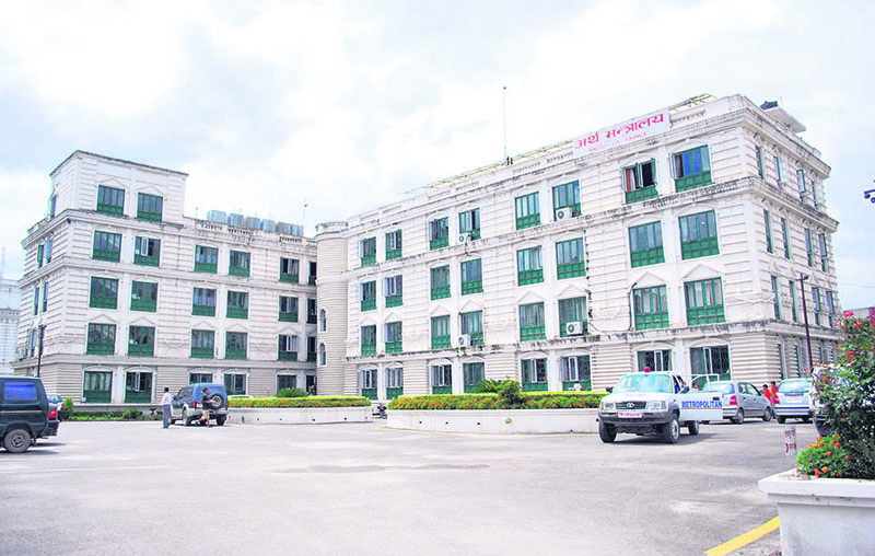 अधुरा आयोजना पूरा गर्न सरकारले पर्याप्त बजेट उपलब्ध गराउने