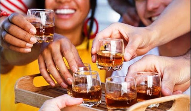 धनुषामा विषाक्त मदिरा पिउँदा ज्यान गुमाउनेको संख्या ११ पुग्यो