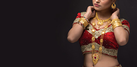 सुनको भाउ घट्यो, चाँदीको स्थिर