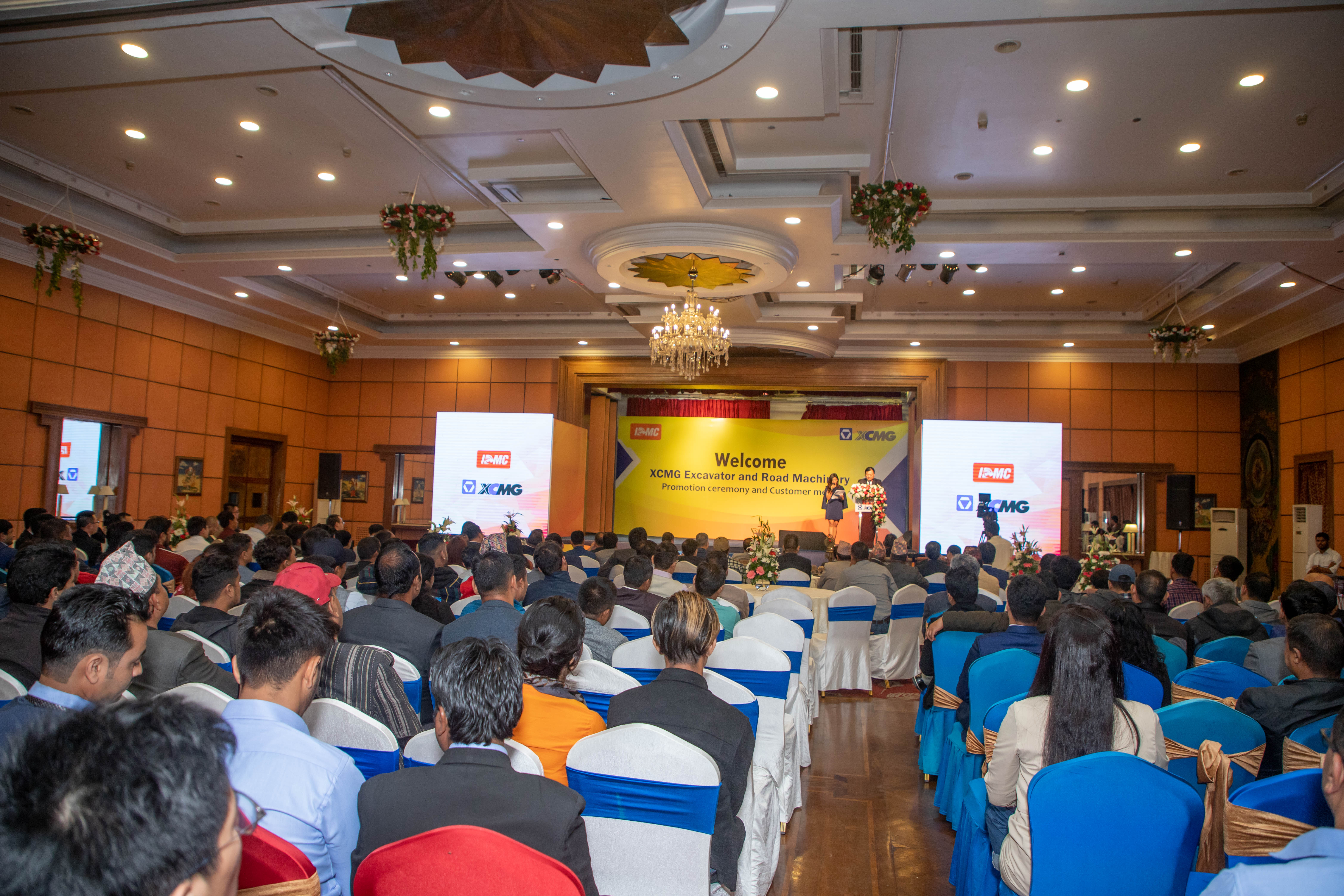 एक्स.सी.एम.जी.को नयाँ एक्साभेटर नेपाली बजारमा