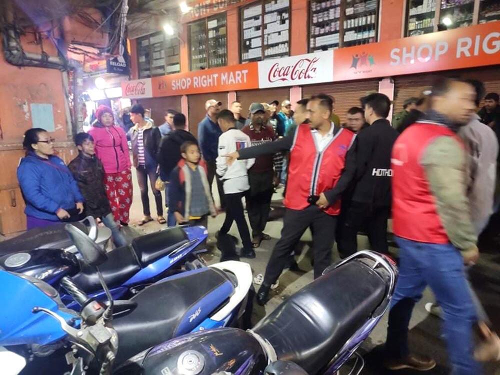 भ्रमण वर्षलाई लक्षित गर्दै ठमेलमा अनुगमन, सडक बालबालिका तथा फूटपाथ पसल हटाइने