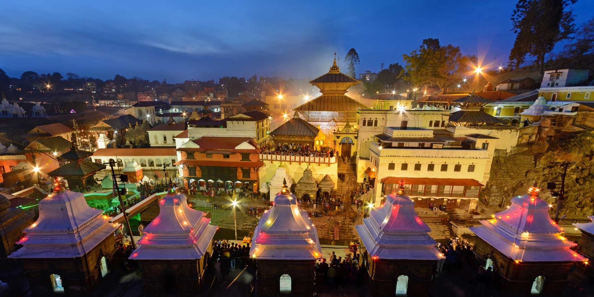 प्रधानमन्त्रीको सुस्वास्थ्यको कामना गर्दै पशुपतिनाथमा विशेष पूजाअर्चना