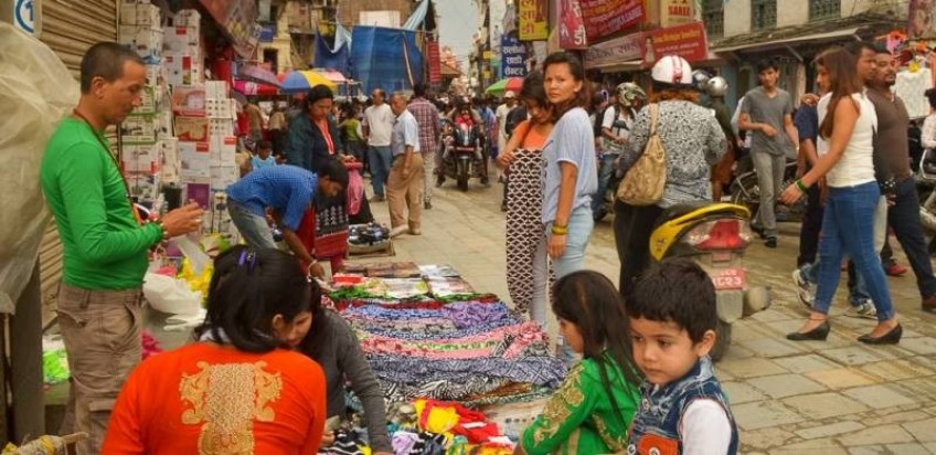 काठमाडौं उपत्यकामा फुटपाथ र ठेलाकाे व्यापार पनि गर्न पाइने