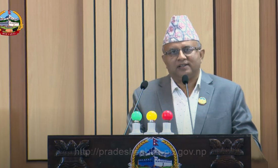 किन ढल्दैन अल्पमतको सत्ता ?