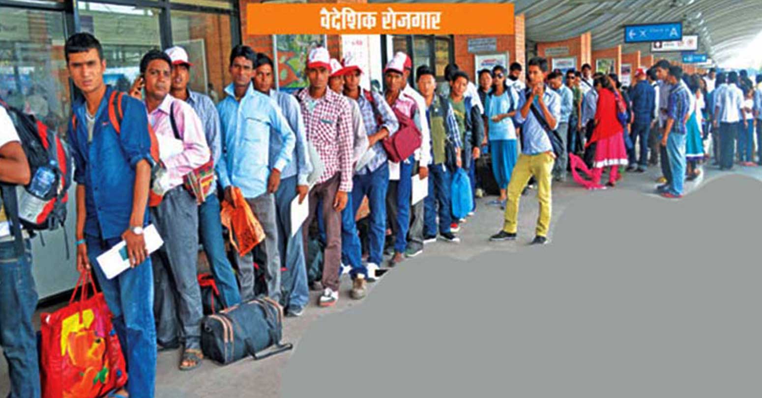 दोस्रो लहर फैलिएसँगै एक महिनामा विदेशिए ५२ हजार नेपाली