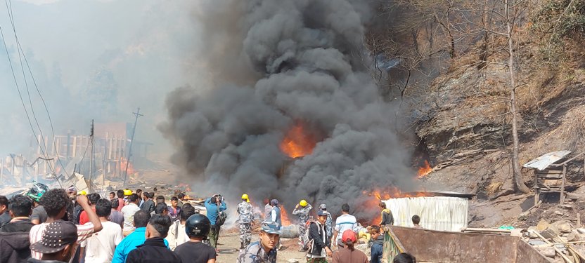 ताप्लेजुङ : आगलागी पीडितलाई राहत दिन सुरु