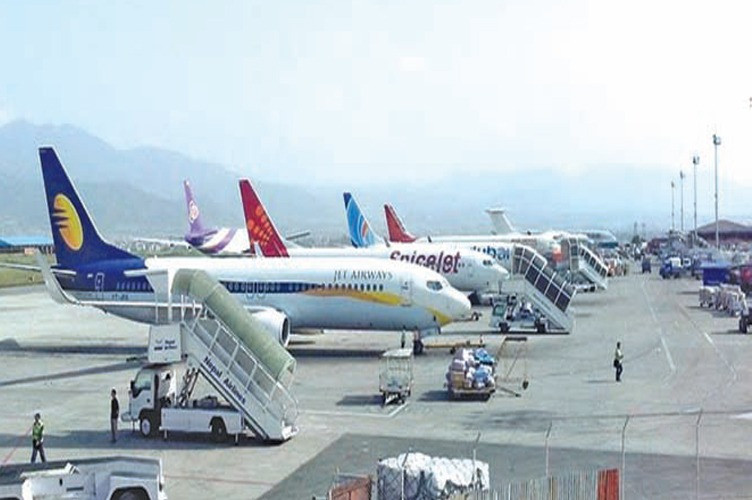 प्रतिकूल मौसमले हवाई उडान प्रभावित