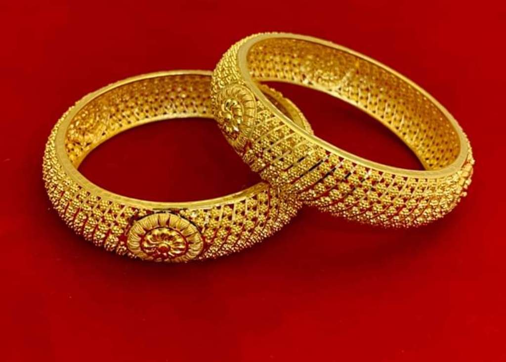 सुनको मूल्य प्रतितोला १ लाख ३३ सय पुग्यो