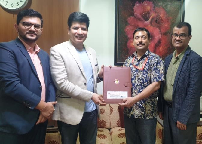 महालक्ष्मी विकास बैंक र ईसेवा मनी ट्रान्सफरबीच समझदारी पत्रमा हस्ताक्षर