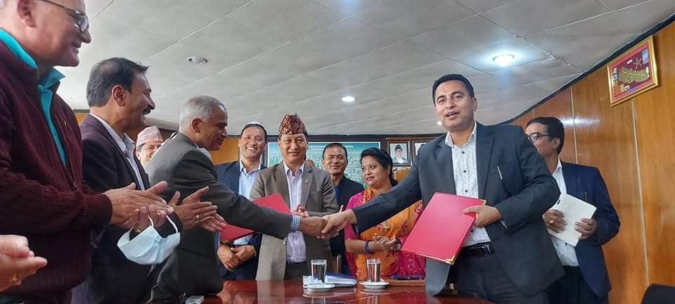 बाल अस्पताल निर्माण गर्न काठमाडौँ महानगरको चार करोड सहयोग