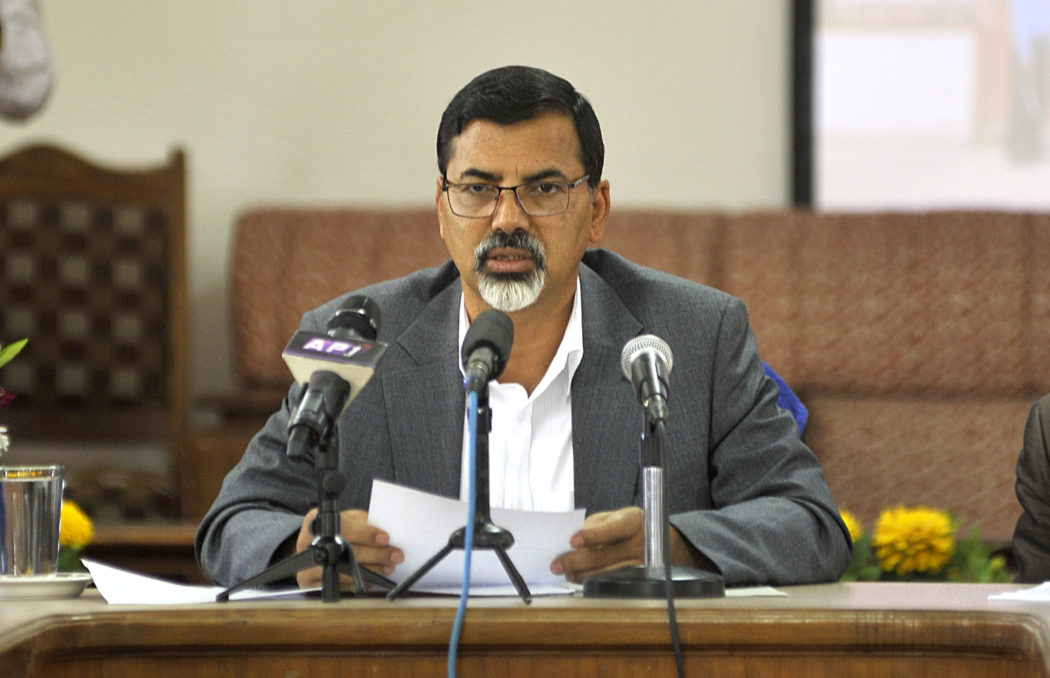 विगतमा अध्ययनबिनै कानुन बनाउँदा अहिले समस्या भयो : अर्थमन्त्री शर्मा