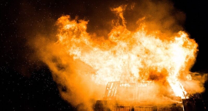 राजाबाबु जैसवालले आफ्नै शरीरमा आगो लगाए, उपचारका क्रममा मृत्यु