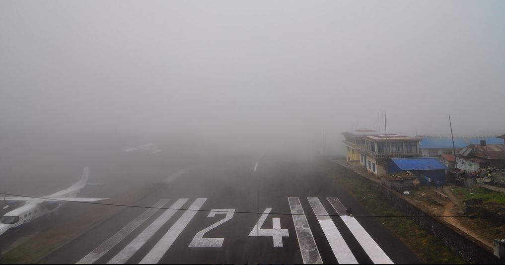 लुक्लामा हवाई उडान प्रभावित, पर्यटकहरू अलपत्र