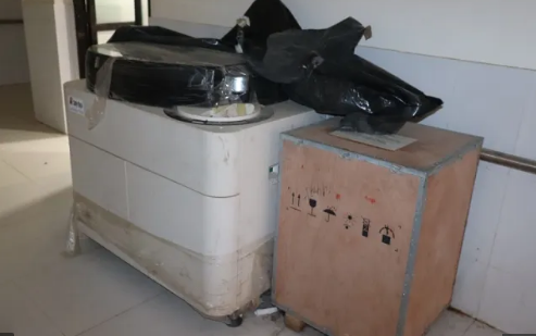 विद्युत् र पानीको समस्याले लाखौँ मूल्यका स्वास्थ्य सामग्री प्रयोगविहीन