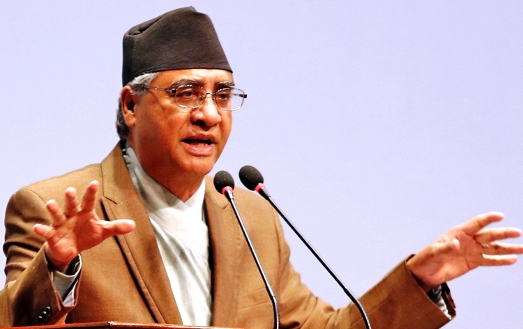 उपसभापति र महामन्त्रीसँग छलफल गर्दै कांग्रेस सभापति देउवा