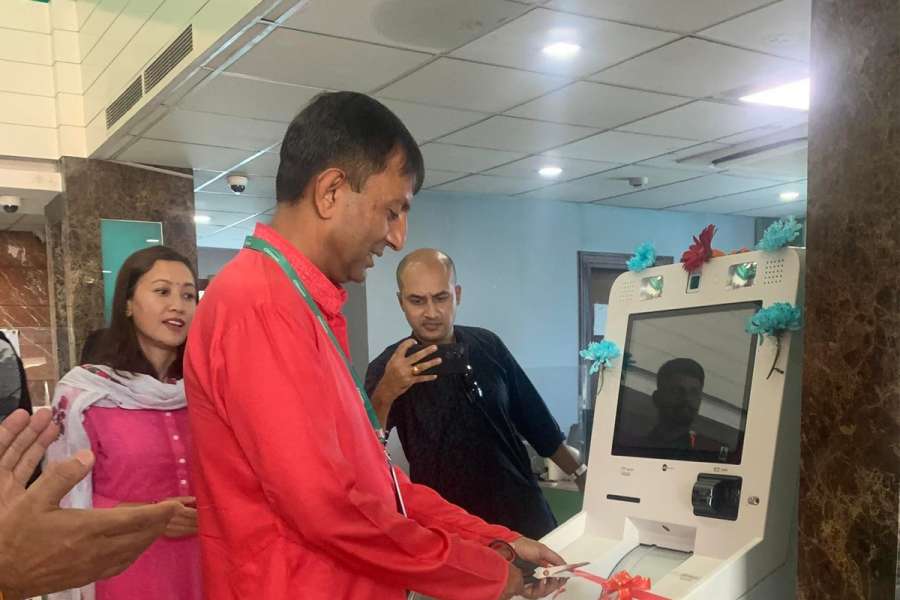 लक्ष्मी पुजाकाे अवसार पारेर सिटिजन्स बैंकले सुरू गर्याे ‘मेसिनमार्फत नगद जम्मा गर्ने सेवा’