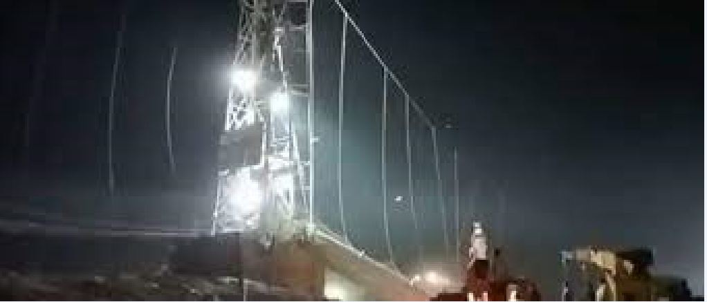 गुजरात पुल दुर्घटनाः मृतकमध्ये ४७ बालबालिका, ९ जना पक्राउ