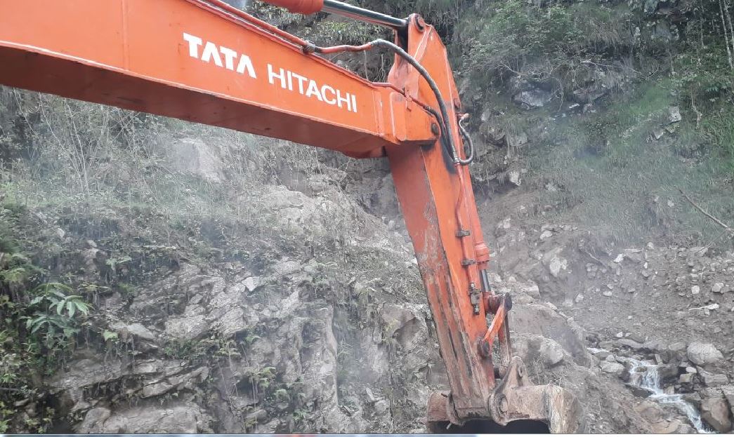 ४८ महिनामा पनि बनेन तीन किलोमिटर सडक