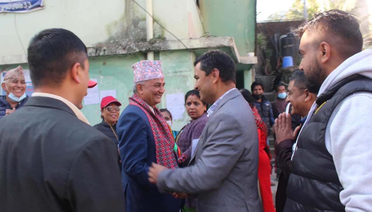 ३ हजार मतले पछाडि ईश्वर पोखरेल, जितको नजिक प्रदिप