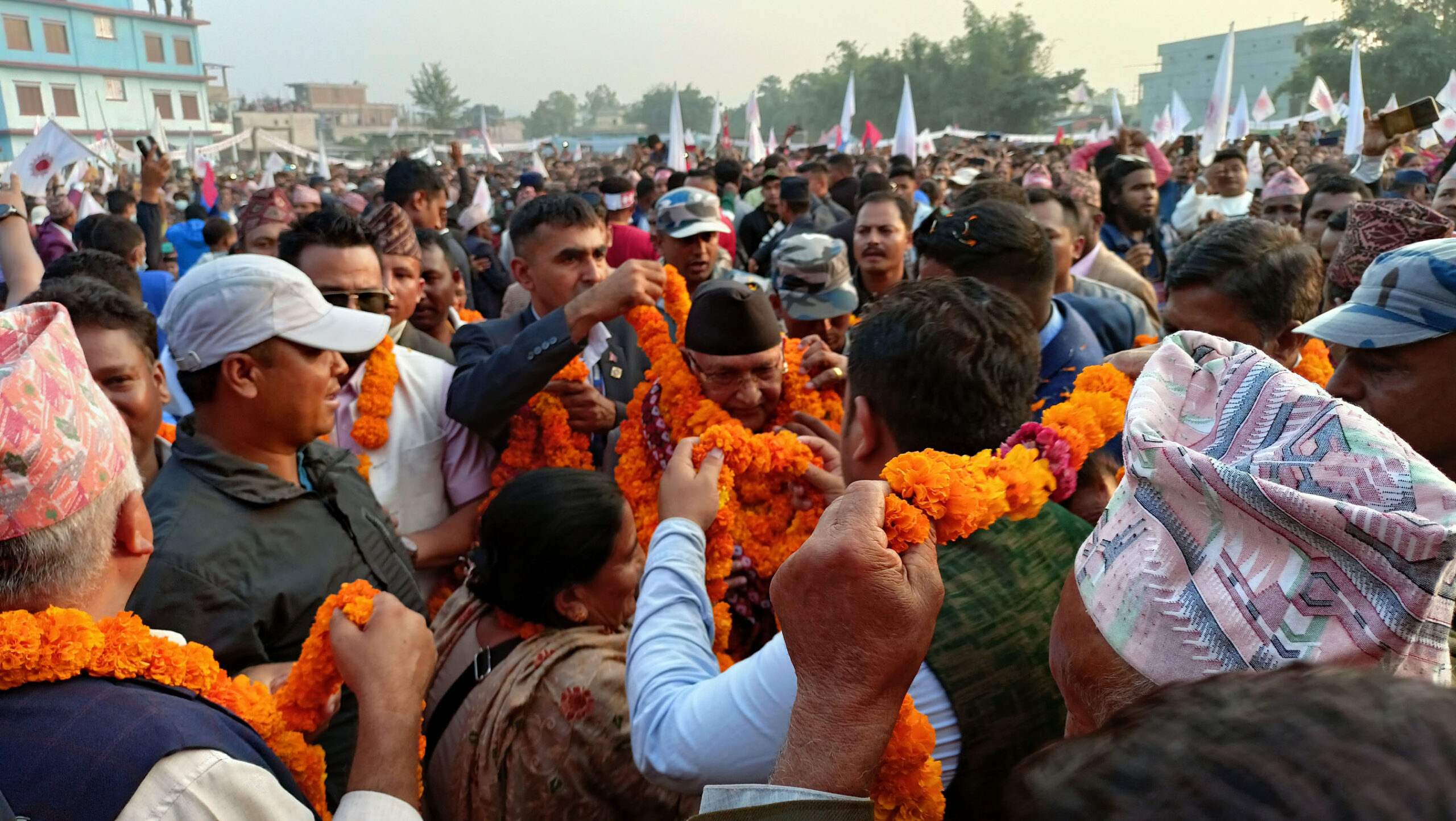 ब्यस्त उम्मेदवार मिसन मंसिर ४ (फोटो फिचर)