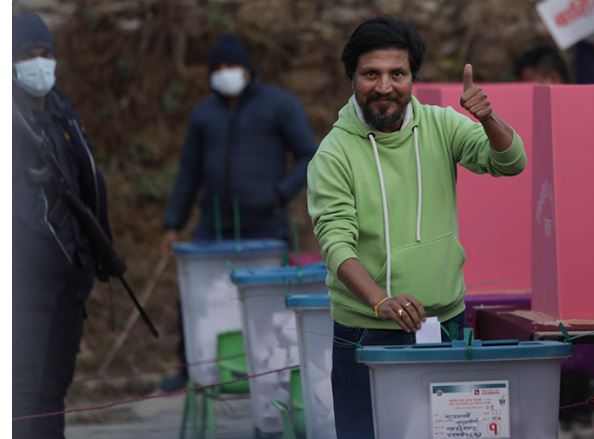 सदनमा युवापुस्ता पुग्नुपर्छ : अभिनेता दीपकराज गिरी