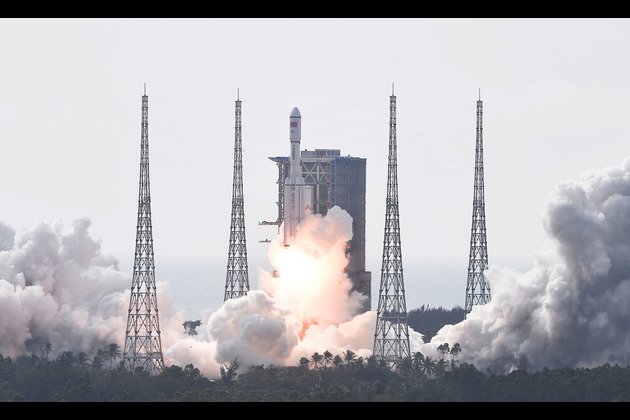 चीनद्वारा अन्तरिक्ष स्टेशन आपूर्तिका लागि ‘कार्गो क्राफ्ट टियानझाउ-५’ प्रक्षेपण