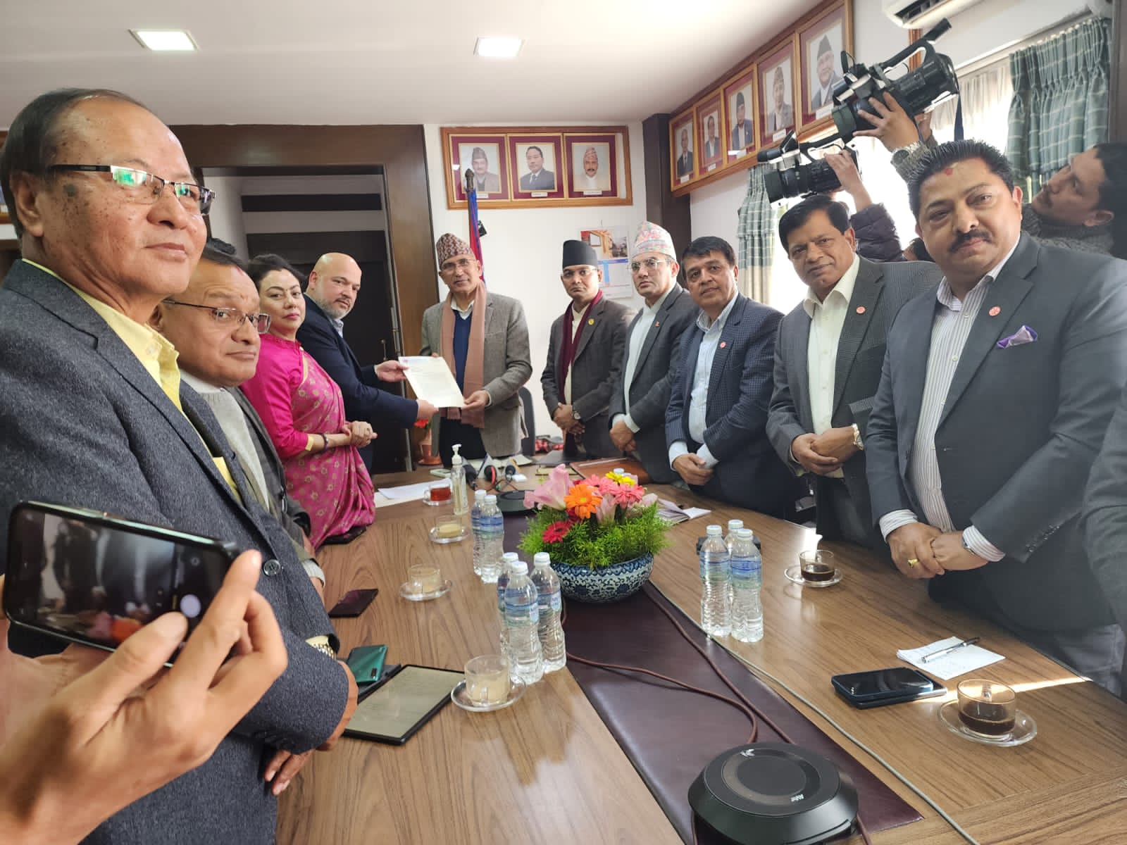 अर्थतन्त्रमा समस्या छ तर समाधान गर्न सकिन्छ:अर्थमन्त्री पौडेल