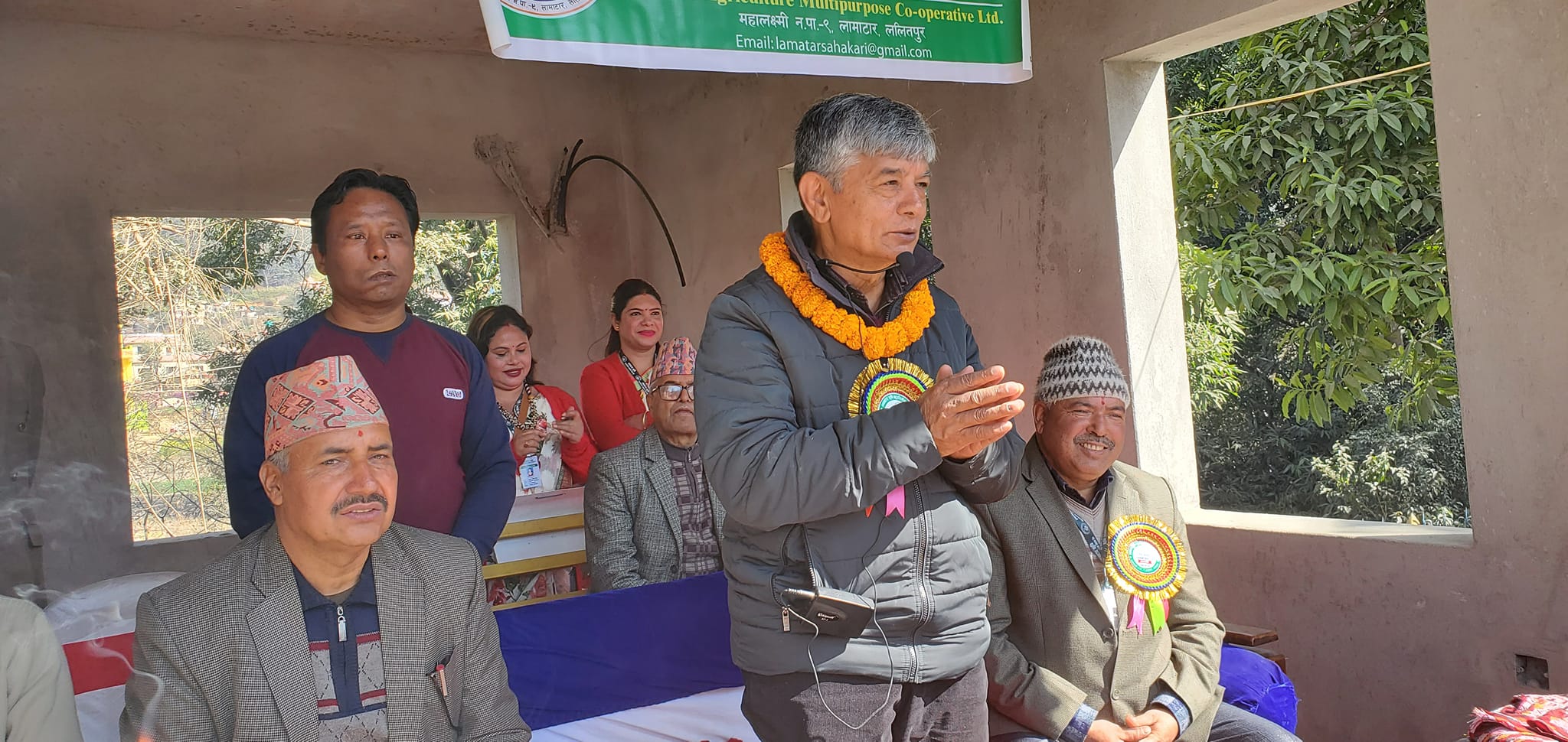 आमा बुवालाई हेरबिचार गर्न हास्य कलाकार श्रेष्ठको आग्रह