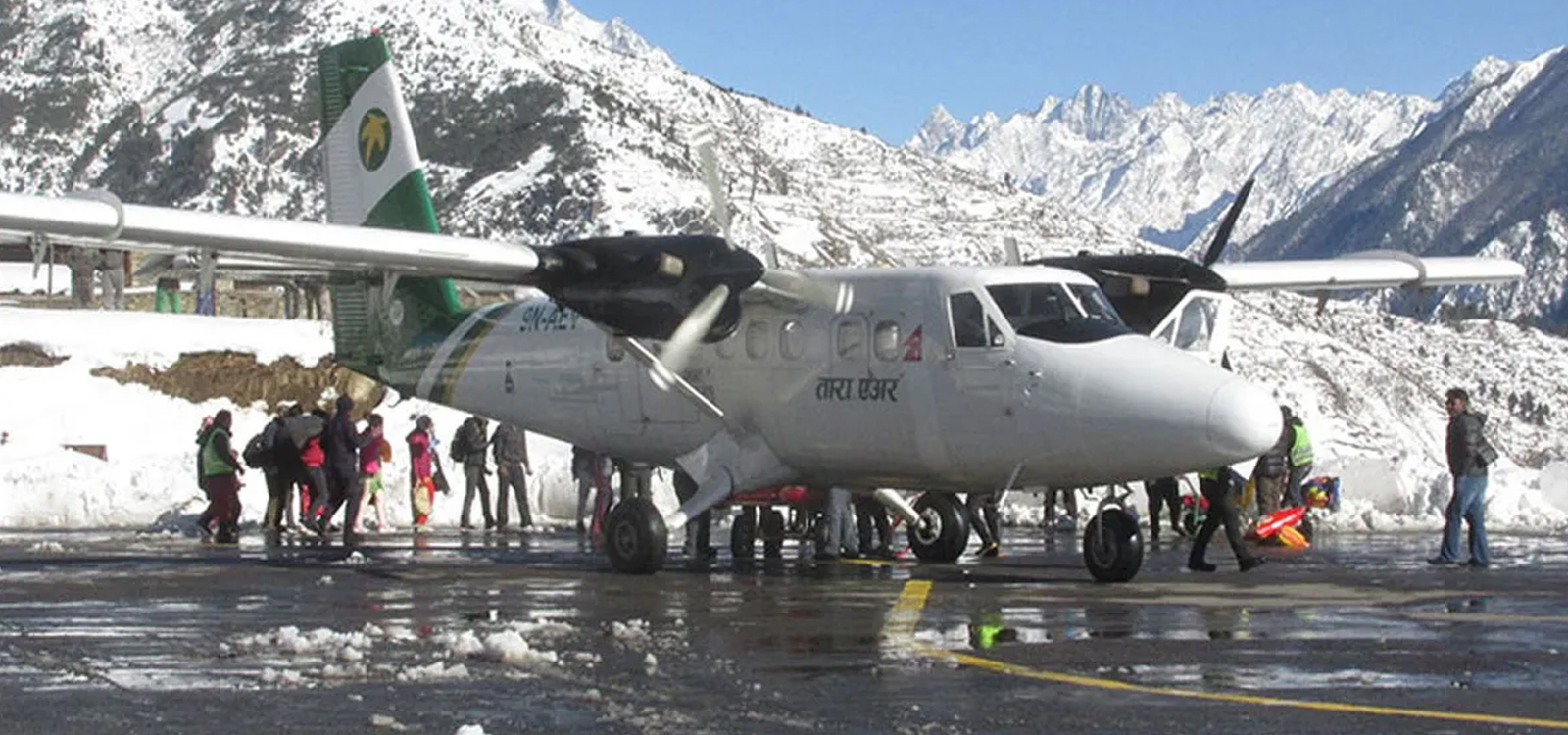 हुम्लाबाट जिल्ला बाहिर जान जहाजको टिकट पाउनै समस्या