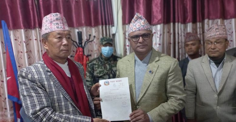 प्रदेश नं १ को मुख्यमन्त्रीमा एमालेका कार्की नियुक्त,सपथ ग्रहण भाेली