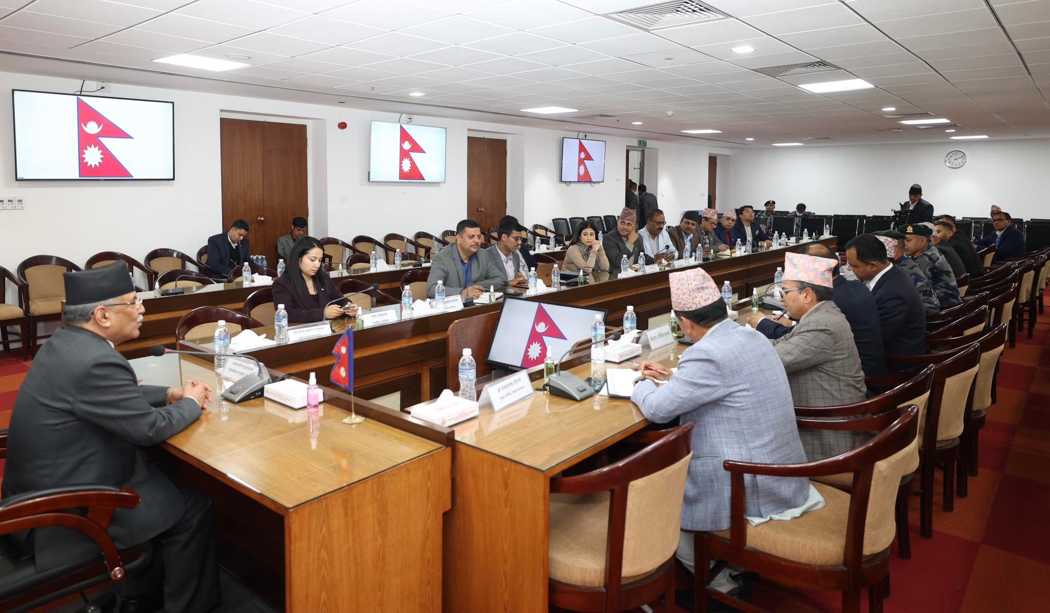 प्रधानमन्त्रीको निर्देशन : बजार अनुगमन गर्नुस्, राजश्व छली रोक्ने कदम चाल्नुस्