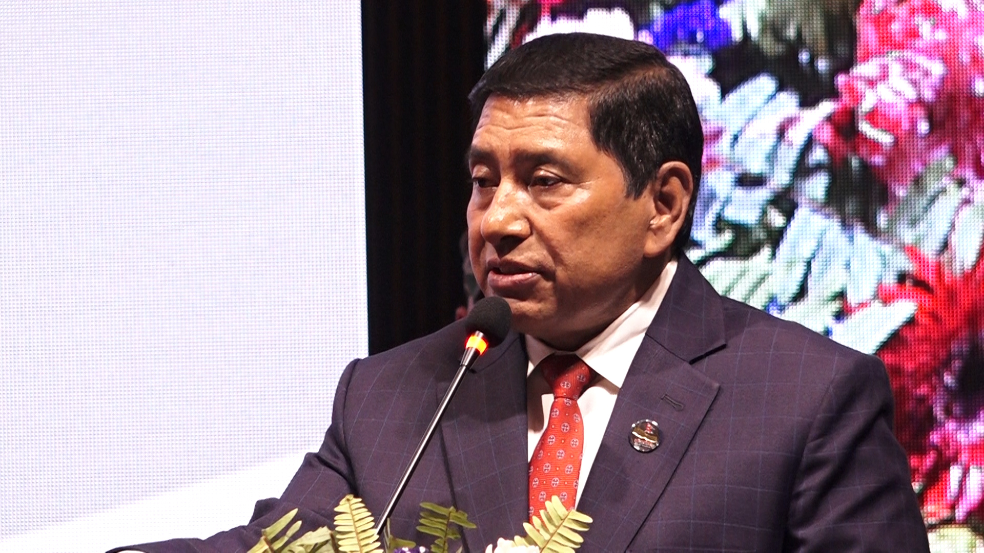 गाउँमा पुगेर जनता, सहिद तथा बेपत्ताका परिवारबाट सुझाव ल्याउन श्रेष्ठको आग्रह