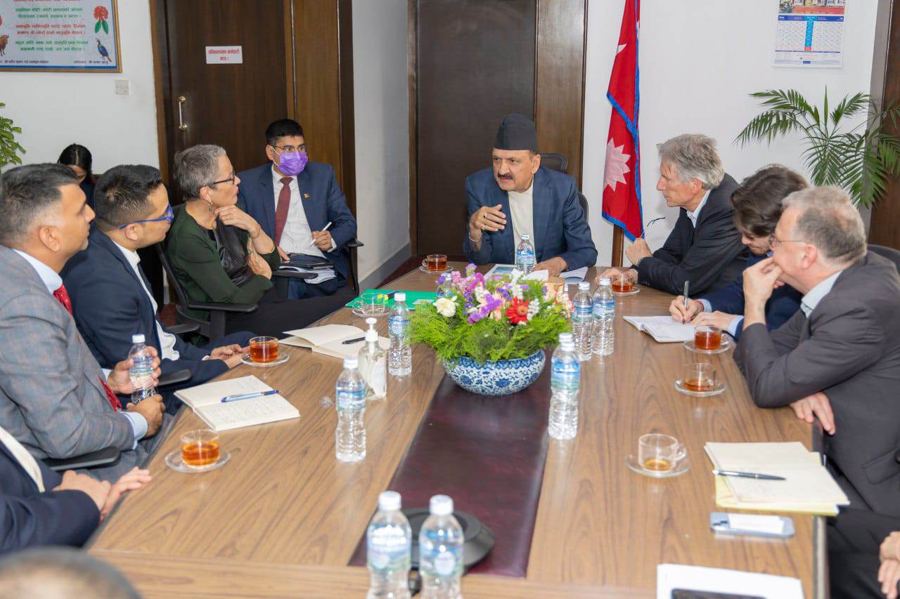 अन्तर्राष्ट्रिय क्षेत्रमा लगानी गर्ने वित्तीय संस्थाका लगानीकर्ताहरुसंग अर्थमन्त्रीको छलफल