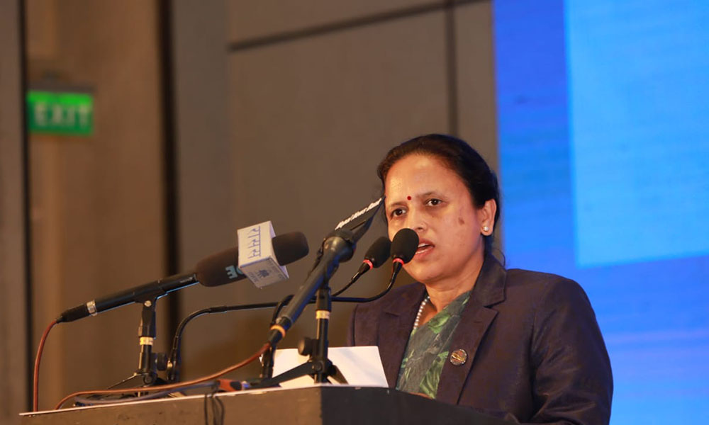 सरकार नीति र उद्देश्यअनुरुप अघिबढेको छ, मन्त्रिपरिषद्मा हेरफेरबारे छलफल भएको छैनः मन्त्री शर्मा 