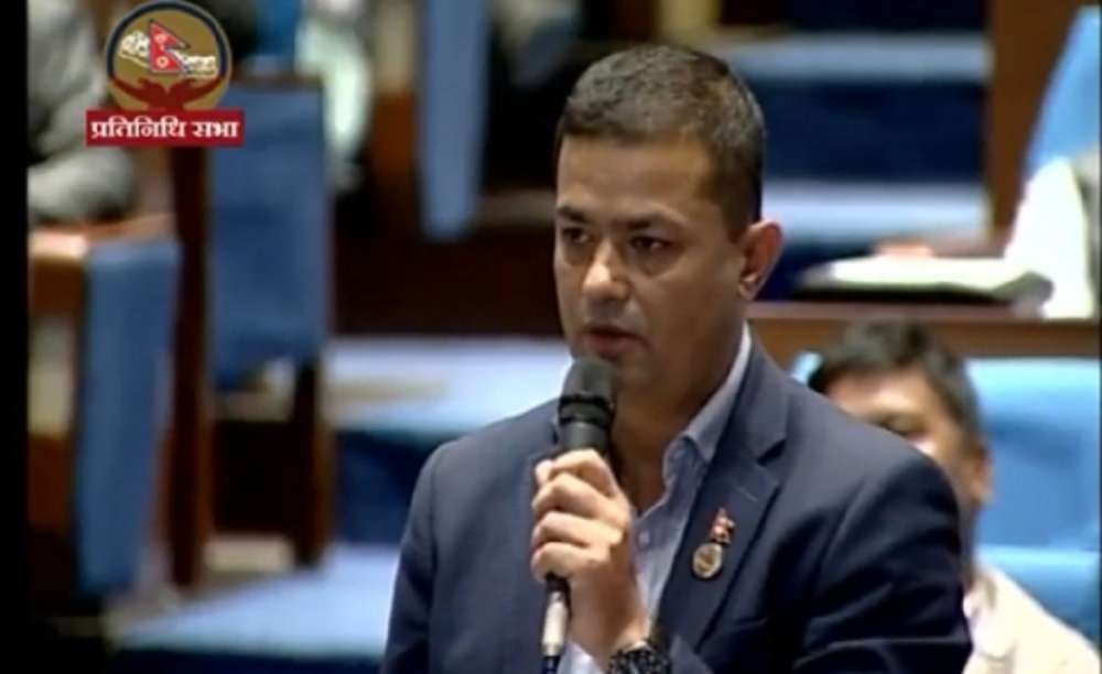 ऋणीका कारण पनि सहकारी संस्थाहरु समस्यामा परे : मन्त्री गिरी