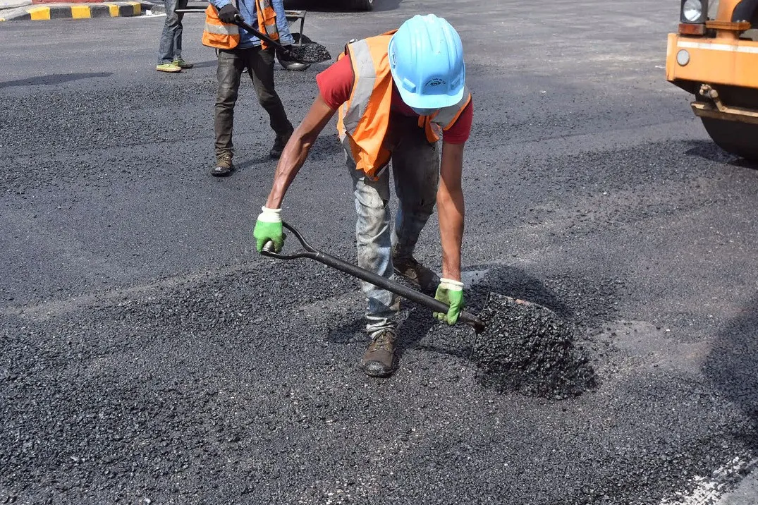 शुक्लाफाँटामा एक वर्षमा एघार किलोमिटर सडक स्तरोन्नति