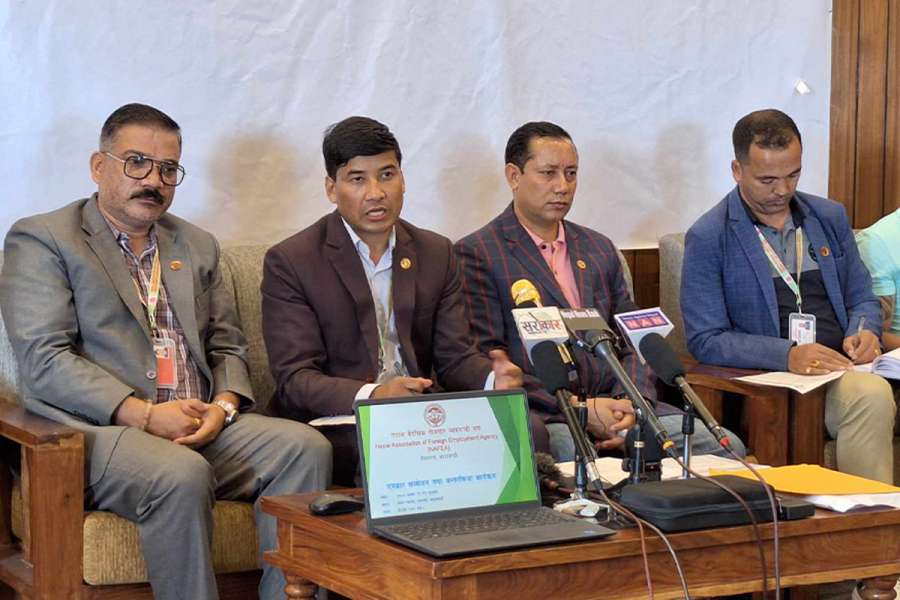 कुवेत जान लागेका ११७ जना श्रमिकलाई फिर्ता गरेको विषयमा वैदेशिक रोजगार व्यवसायी संघको आपत्ति