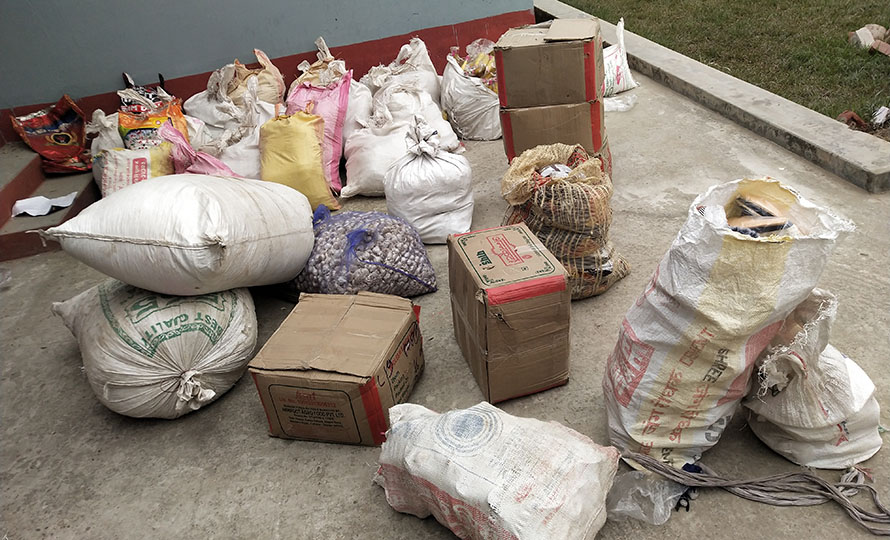 भन्सार छलेर भित्र्याइएका १४ लाखको सामान बरामद