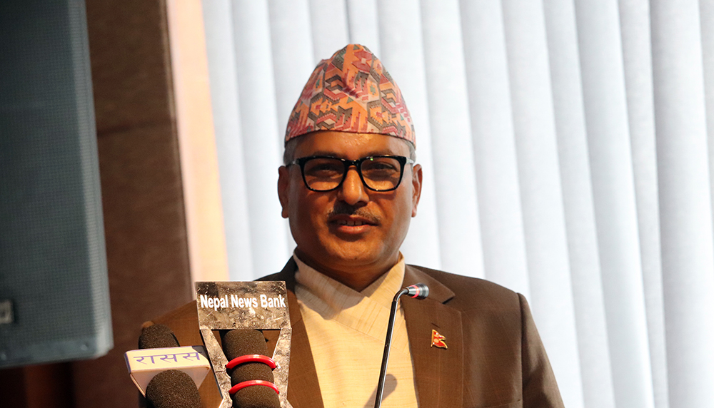 आम मानिसमा वित्तीय साक्षरता फैलाउन जरुरी छ : गर्भनर