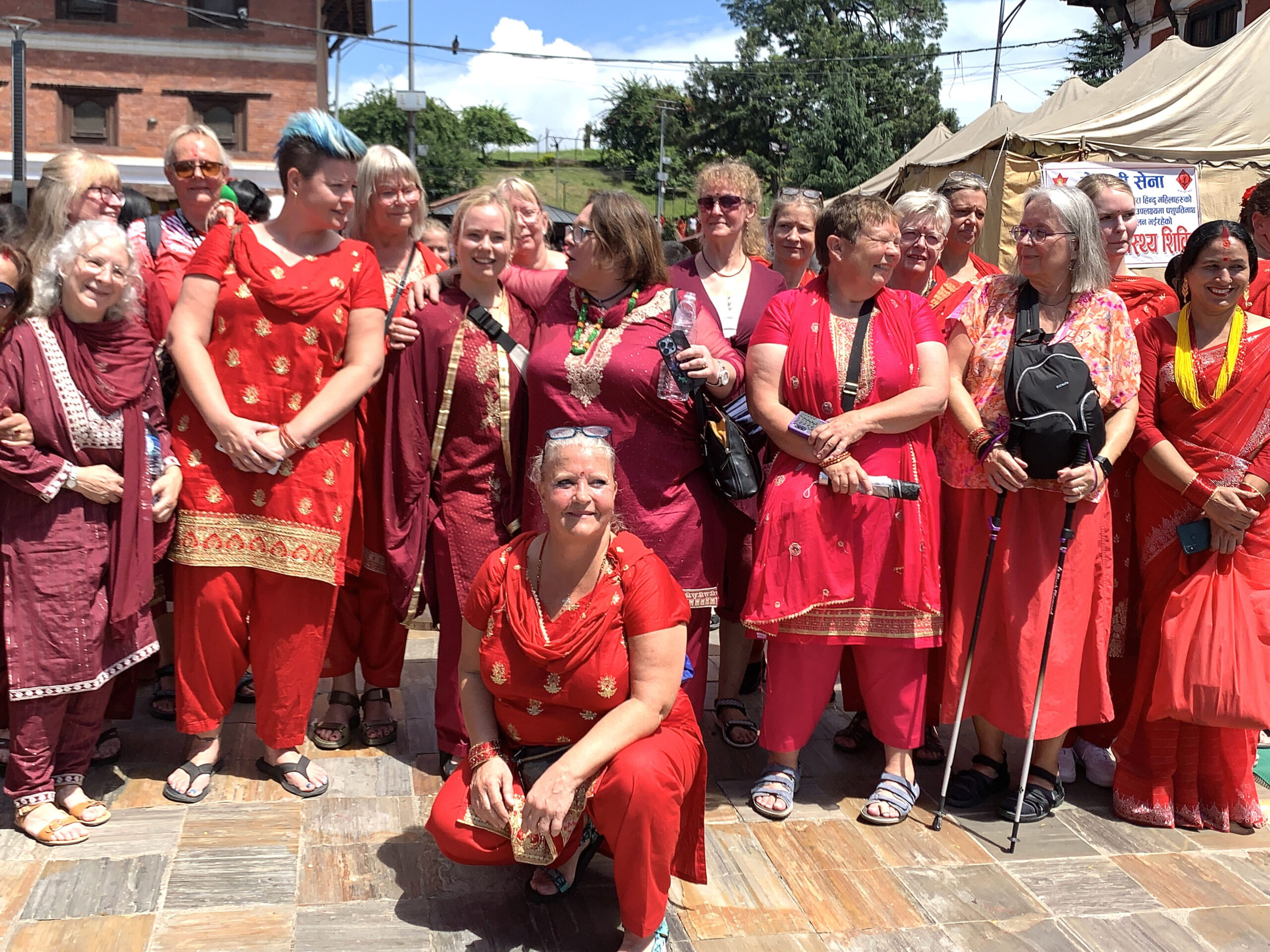 देशभरका  शिवालयमा दर्शनार्थीको घुइँचो (तस्बिरहरू)