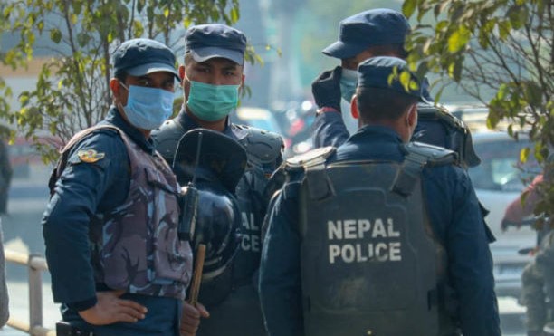 साना हतियार भित्रन सक्ने आशंकामा सबै नाकामा कडा चेकजाँच