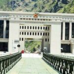 तातोपानी नाकाबाट धमाधम सामान भित्रिँदै, समय अपुग