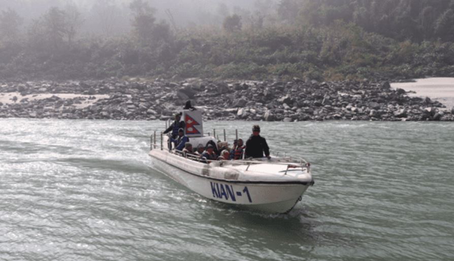 पानी जेटबोटले सहज बन्दै भोजपुरवासीको यात्रा