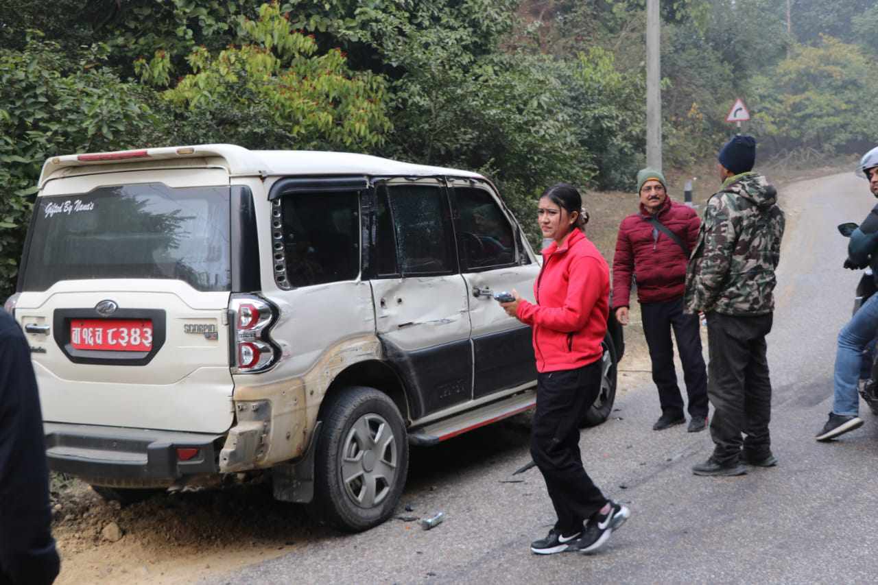 गायिका रचना रिमाल सवार गाडी दुर्घटना
