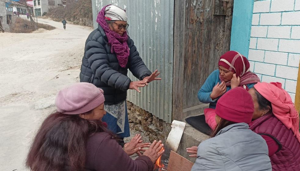 चिसोले सोलुको जनजीवन प्रभावित, पानी पाइपमै जम्न थाल्यो