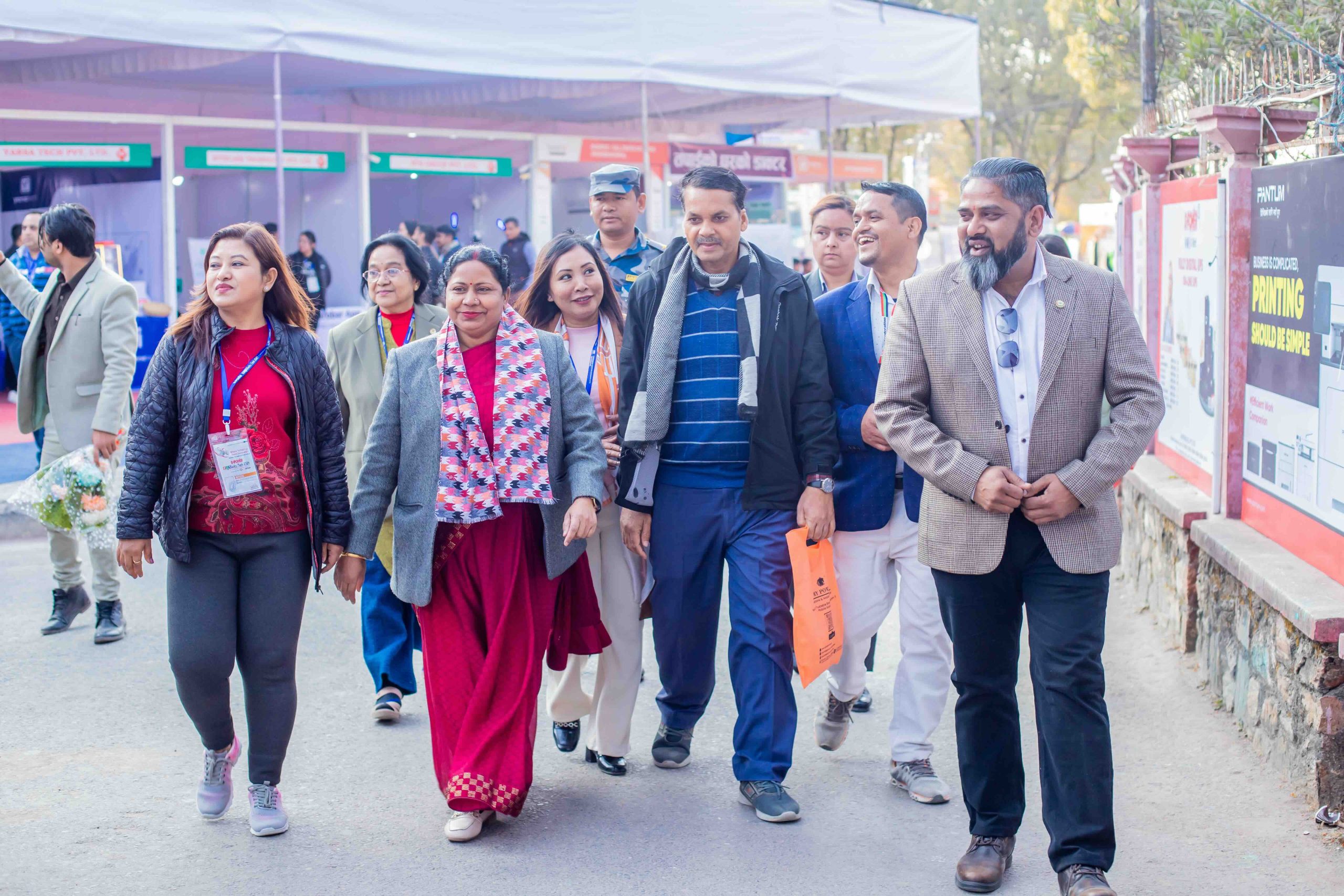 क्यान इन्फोटेक हेर्न कलाकारदेखि नेतासम्म पुगे, सूचना प्रविधिलाई प्राथमिकतामा राख्नुपर्नेमा जोड